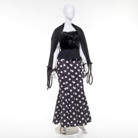 Contemporary skirt ensemble