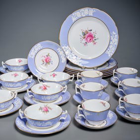Group Copeland Spode "Maritime Rose" dinnerware