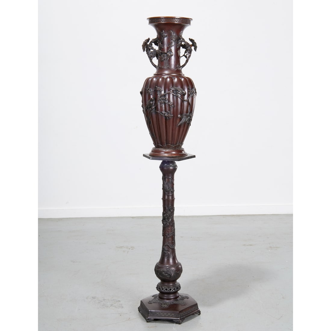 Japanese Meiji bronze relief vase and pedestal (1 of 10)