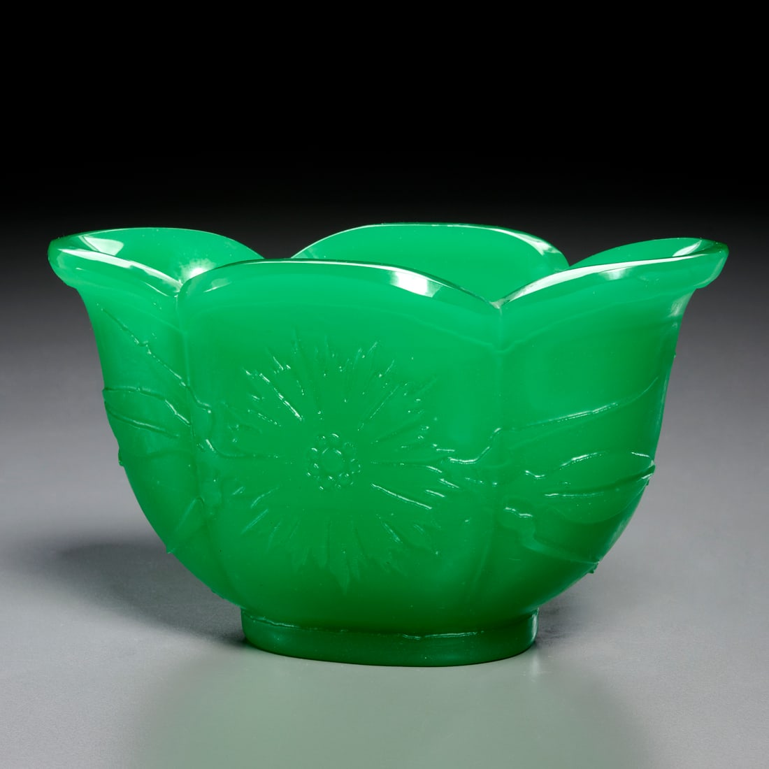 Frederick Carder Steuben acid cut jade glass bowl (1 of 7)