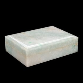 Chinese carved jade box