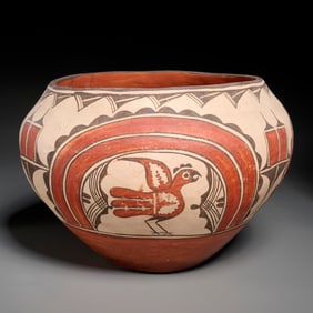 Serafina Bell, large Zia pottery Olla