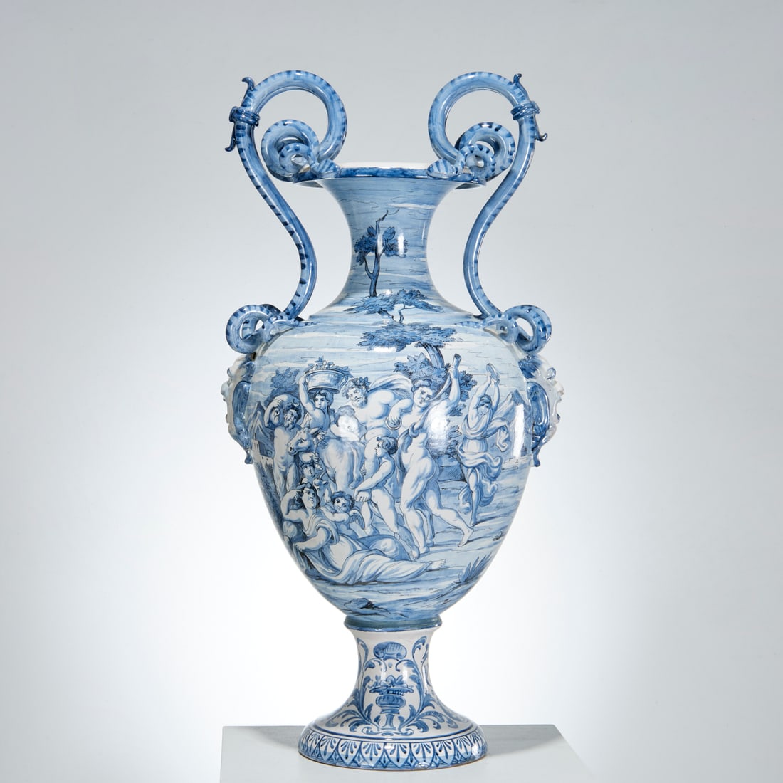 Monumental Italian Albisola majolica urn (1 of 9)