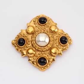 Chanel Gold tone Pearl Brooch