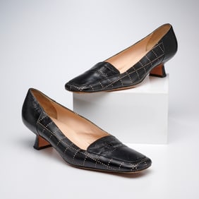 Chanel CC Logo pumps