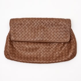 Bottega Veneta Intrecciato leather clutch
