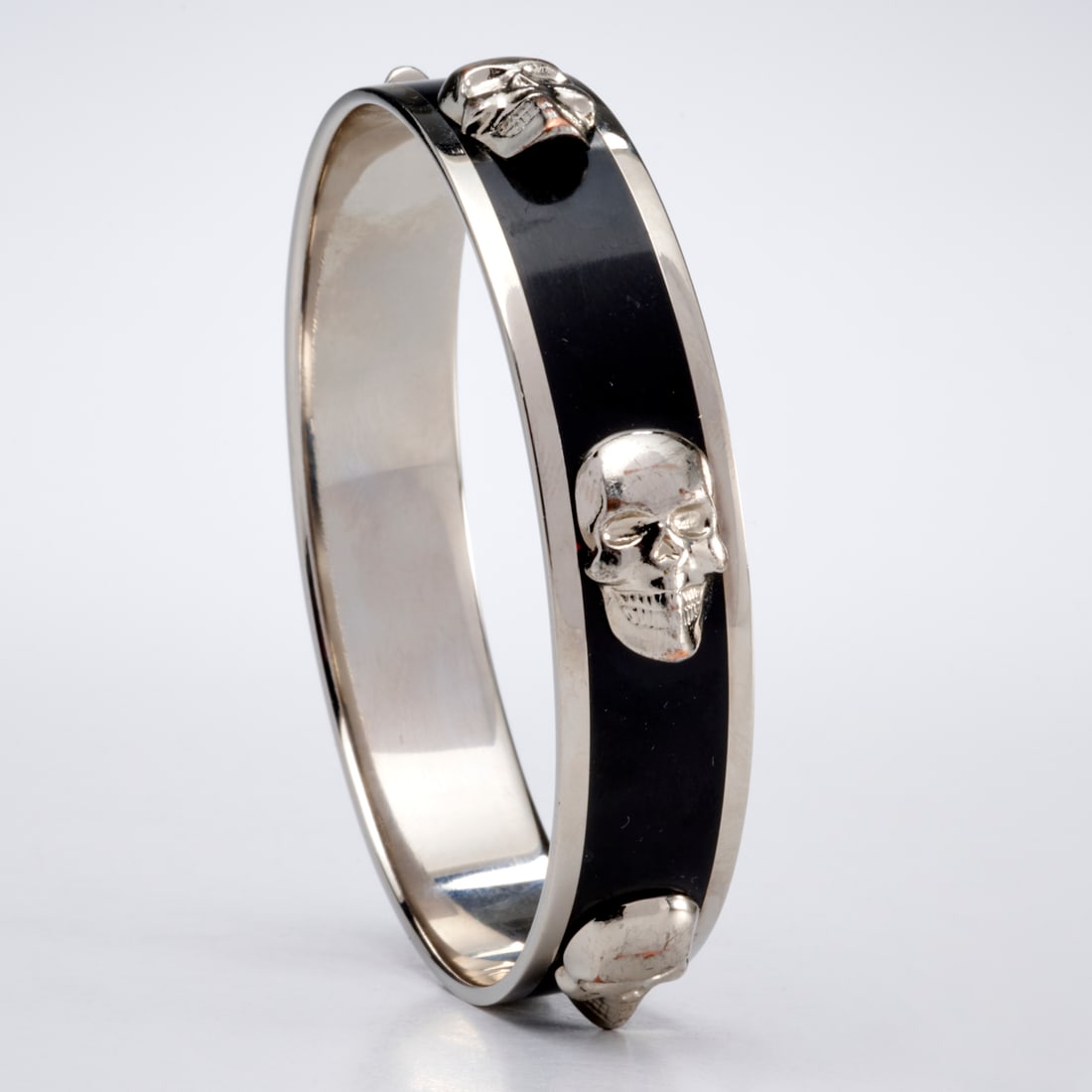 Alexander McQueen raised skull bangle (1 of 7)
