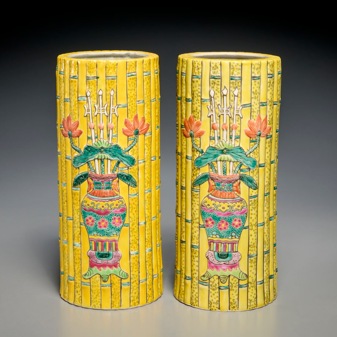 Pair Tongzhi faux bamboo porcelain vases (1 of 8)