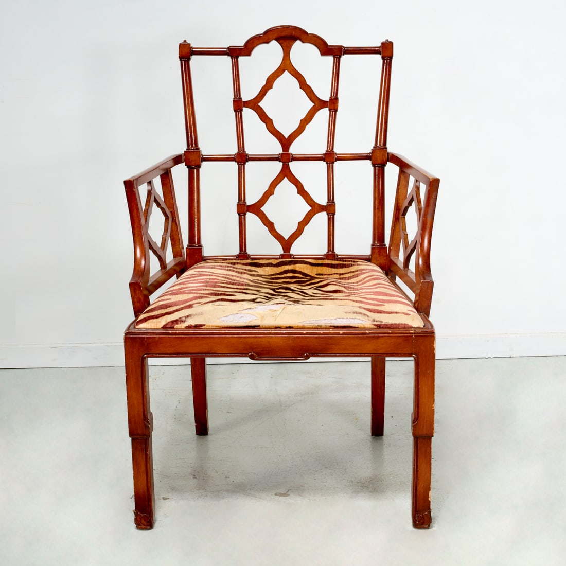 Chinese Chippendale style cockpen armchair (1 of 7)