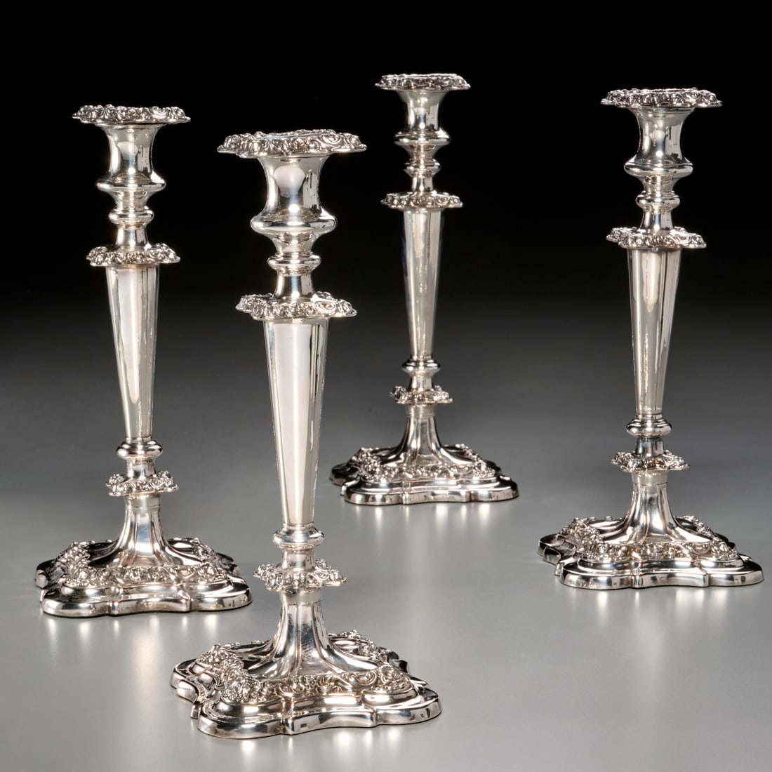 Set (4) Barker Ellis silverplate candlesticks (1 of 5)