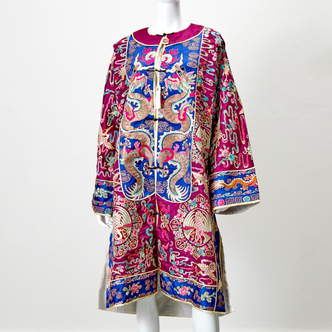 Chinese embroidered silk court style robe (1 of 8)