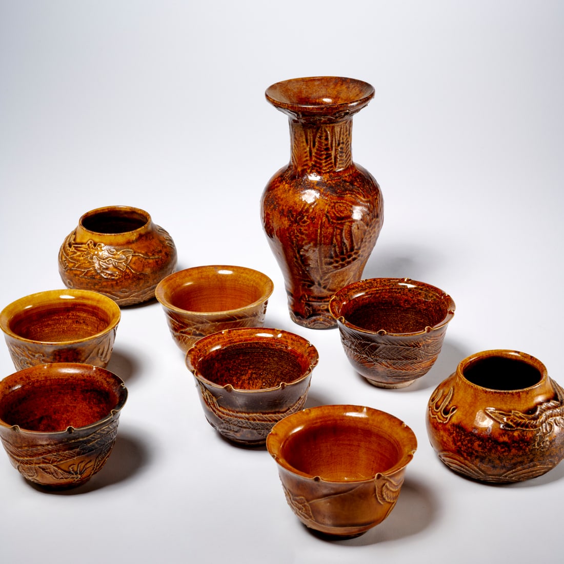 Group Chinese yellow-brown glazed ceramics (1 of 5)