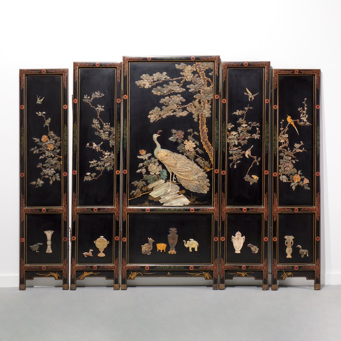 Chinese Export hardstone inlaid floor screen (1 of 8)