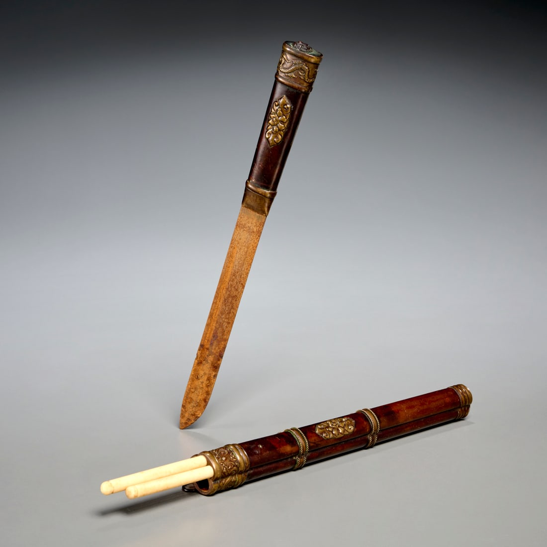 Chinese trousse knife and chopsticks set (1 of 7)