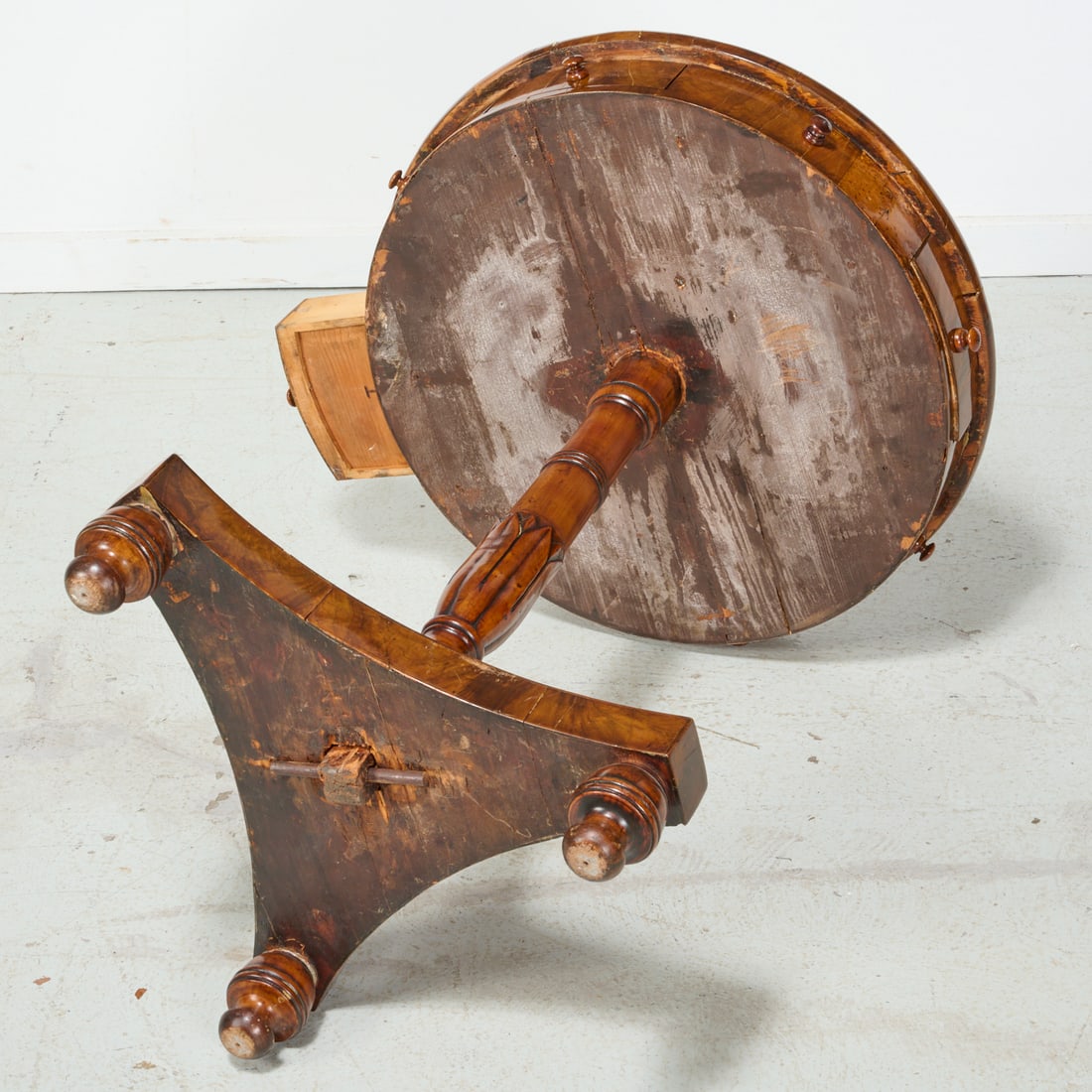 Continental Neoclassic walnut drum table - 5