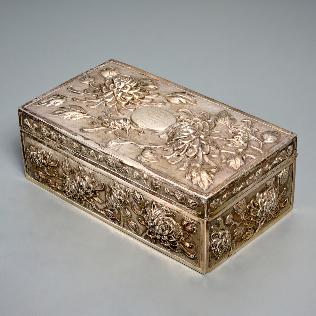 Chinese silver desk box, mark of Luen-Wo (1 of 6)