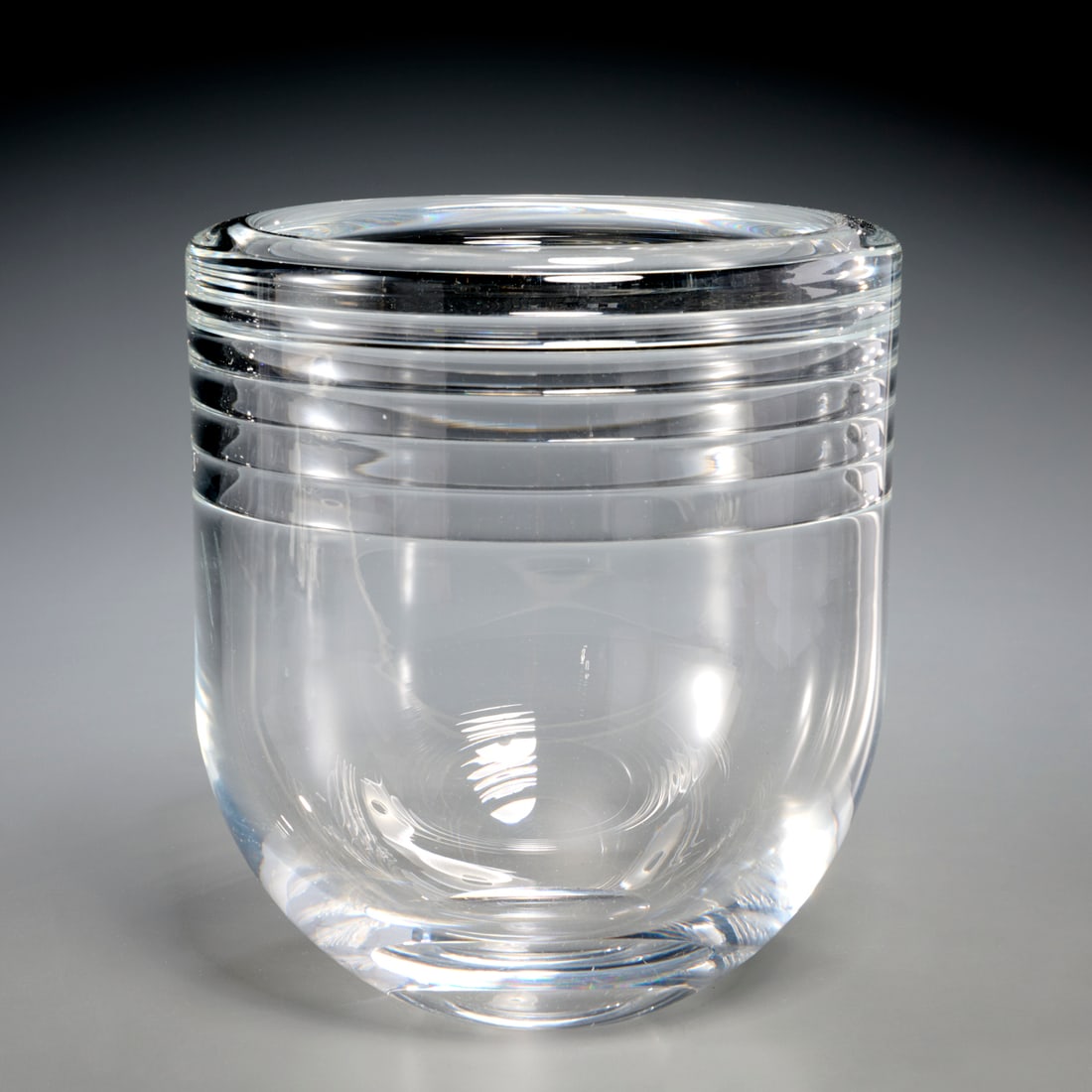 Steuben crystal Peter Aldridge "Momentum" vase (1 of 7)