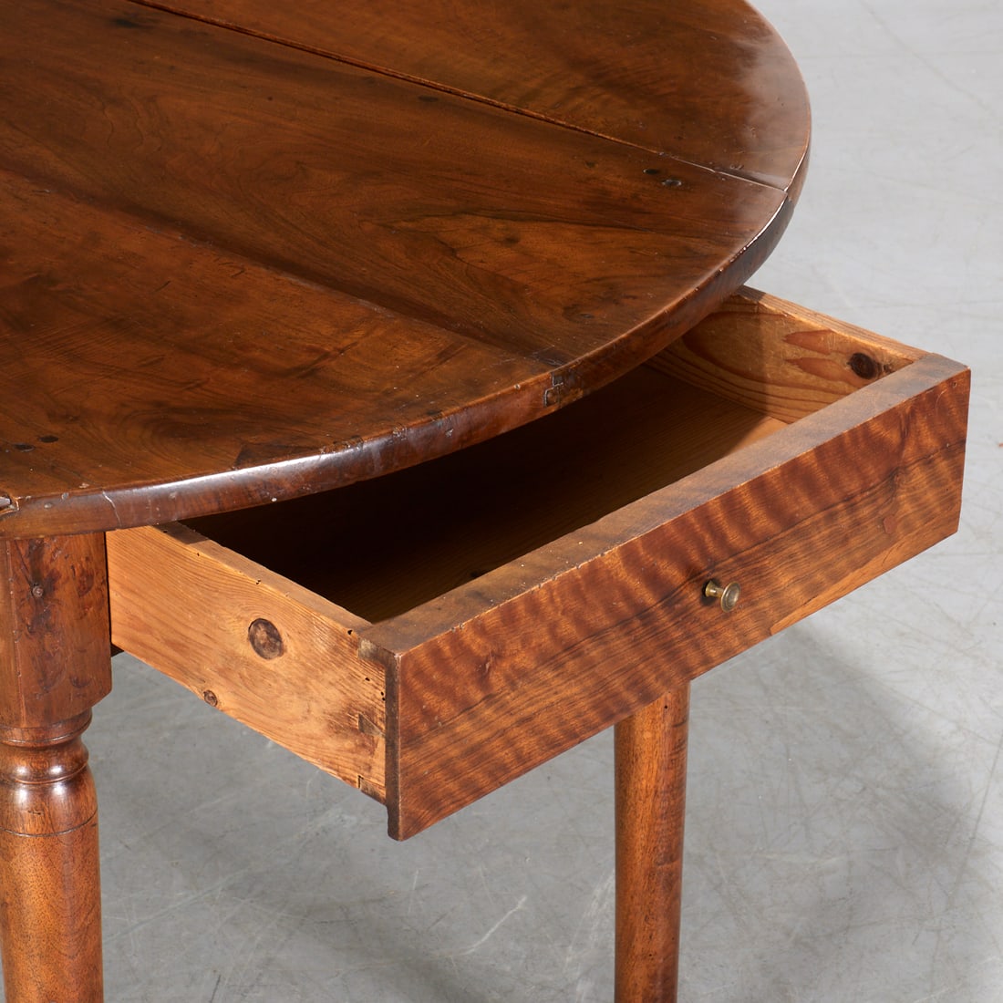 Continental walnut double drop leaf table - 2