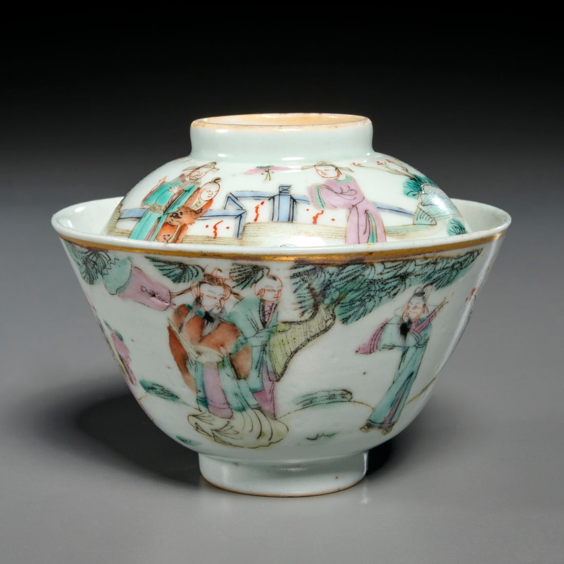 Chinese famille rose porcelain tea bowl and cover (1 of 9)