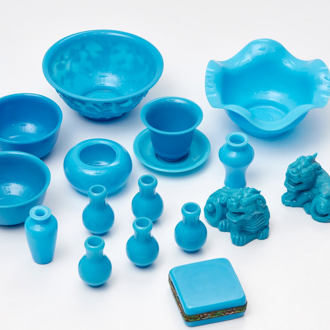 Collection Chinese blue Peking glass (1 of 7)