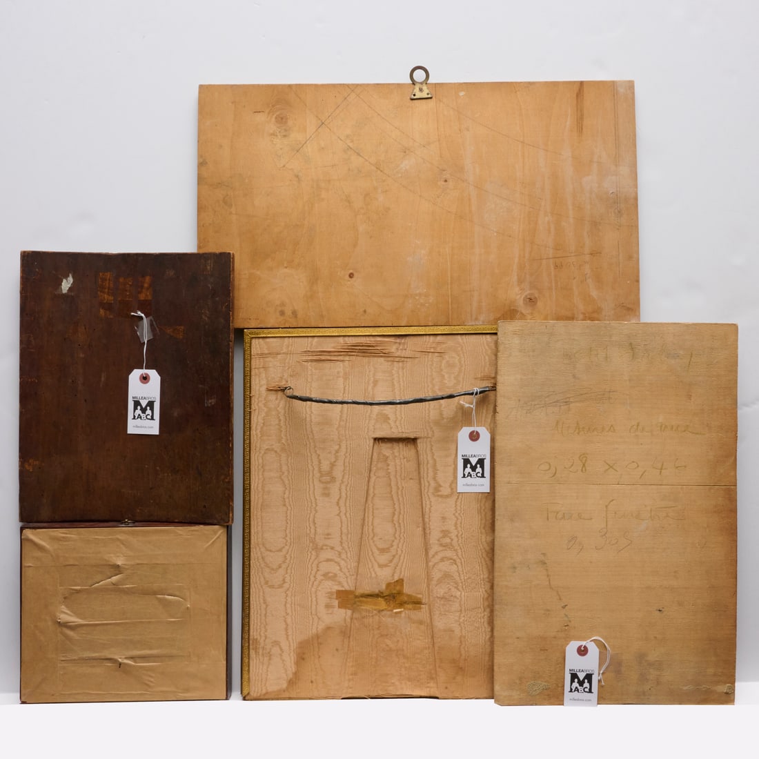 Group assorted Continental wall decorations - 9