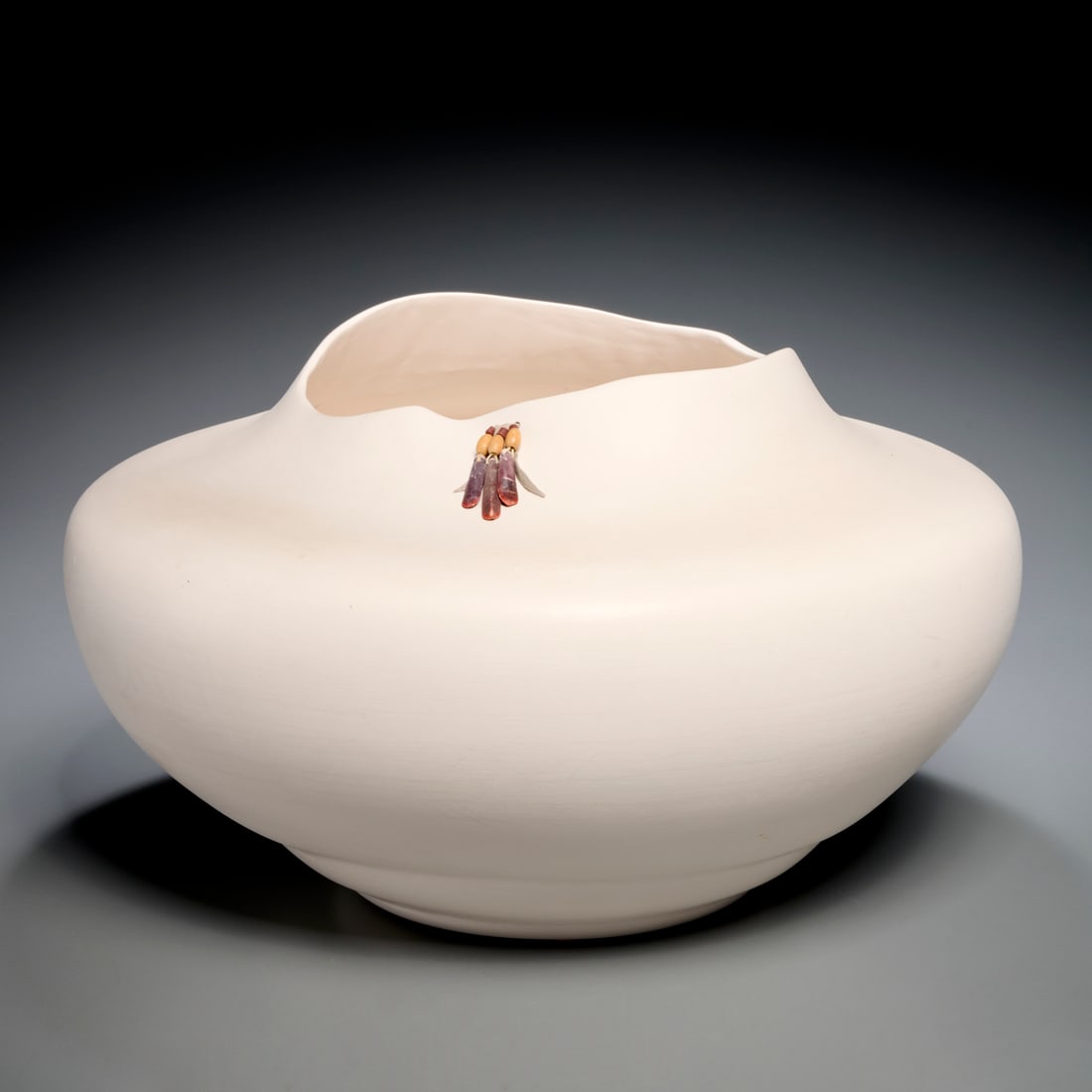 Jacquie Stevens, Navajo ceramic pot (1 of 7)