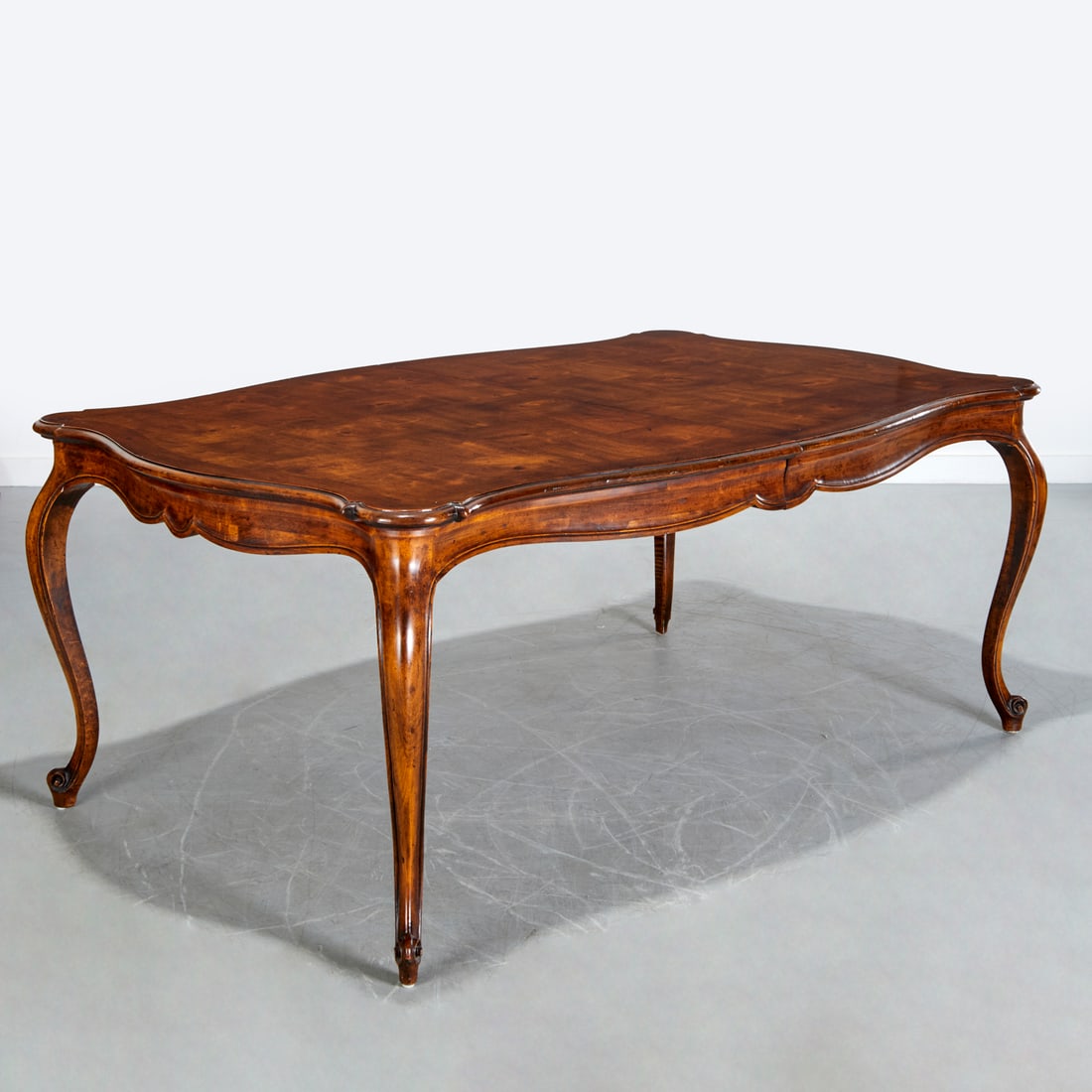Henredon French provincial extension dining table (1 of 9)