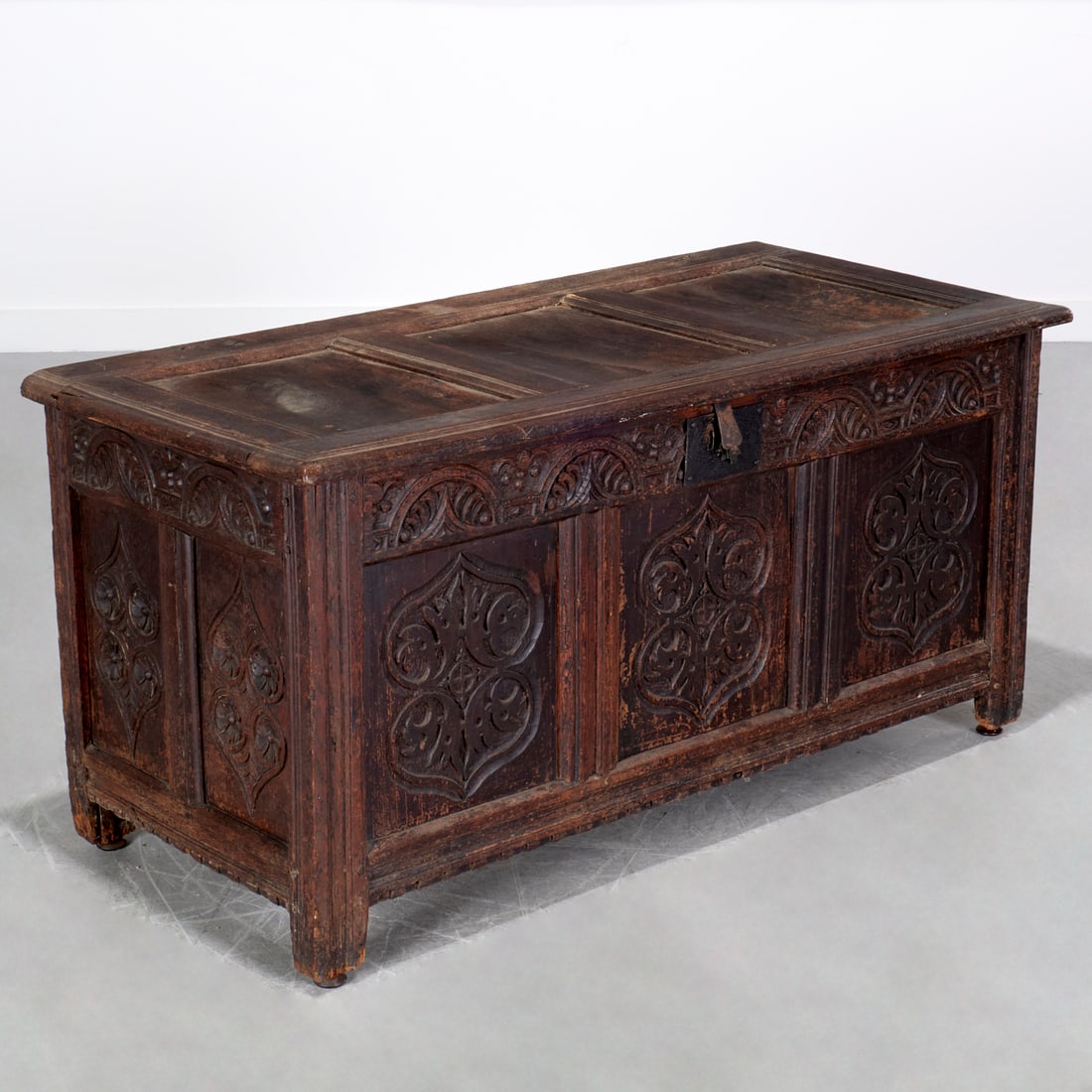 Jacobean oak wainscot blanket chest (1 of 7)