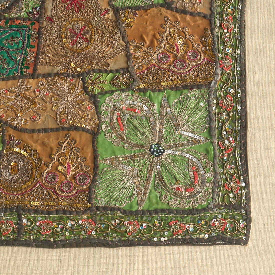 Large embroidered Indian patchwork panel - 3