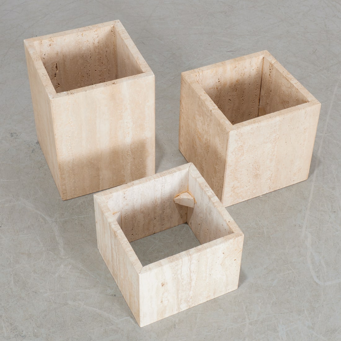 Angelo Mangiarotti (style), travertine table trio - 5