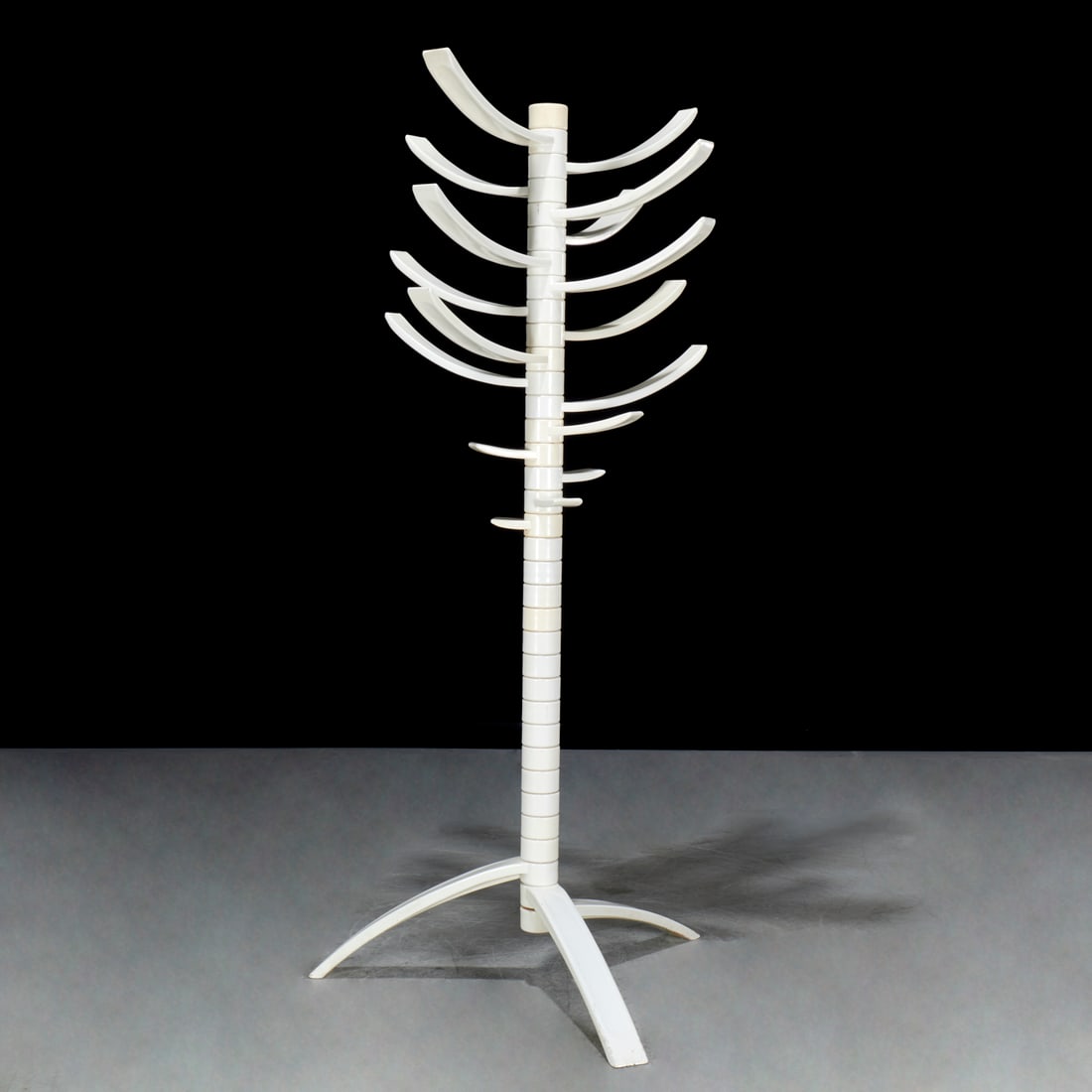 Bruce Tippett for Knoll, "Renna" coat rack (1 of 9)