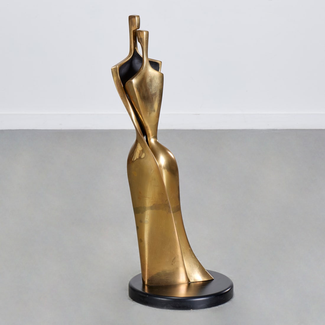 Itzik Benshalom, large bronze sculpture, 1982: Itzik Benshalom, large bronze sculpture, 1982, Itzik Benshalom (Israeli, b. 1945), Standing Couple, bronze with polished patina, signed, dated, and numbered 41/50 lower edge, on round base, 34.5"h x