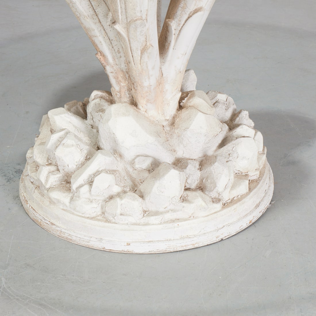 Serge Roche (manner), center table - 3