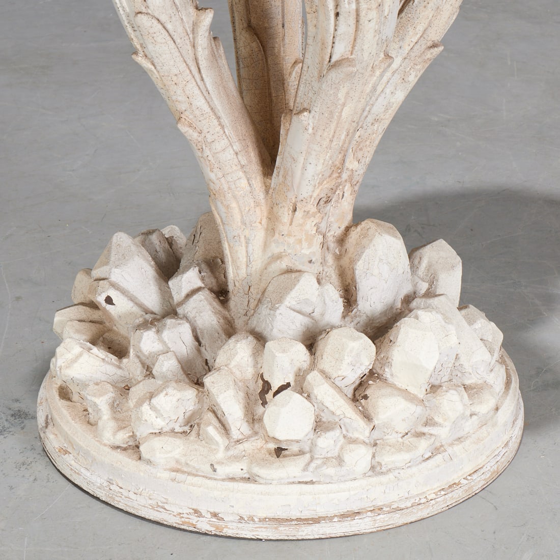 Serge Roche (manner), center table - 4