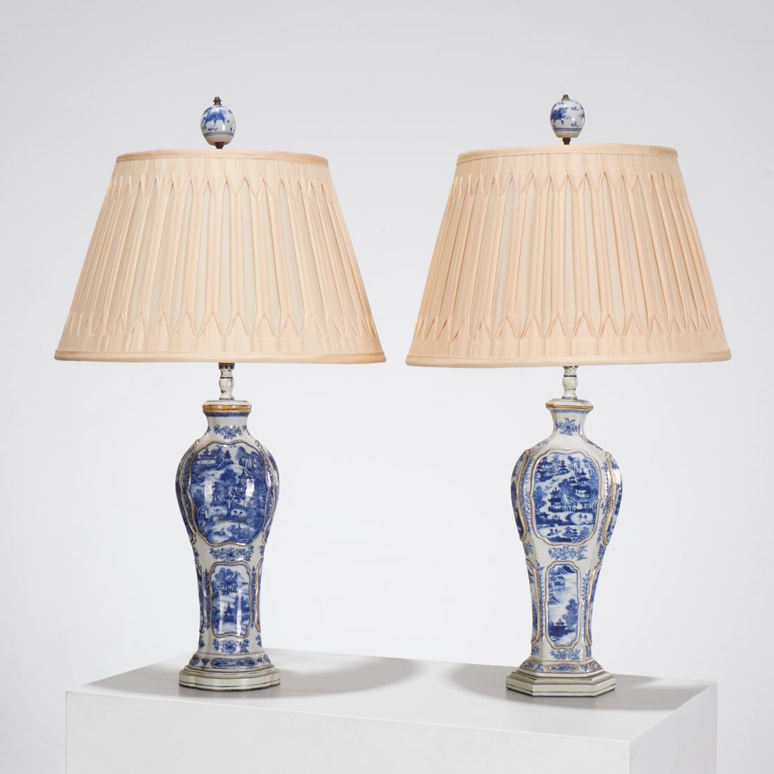 (2) Chinese Export blue and white porcelain lamps (1 of 6)