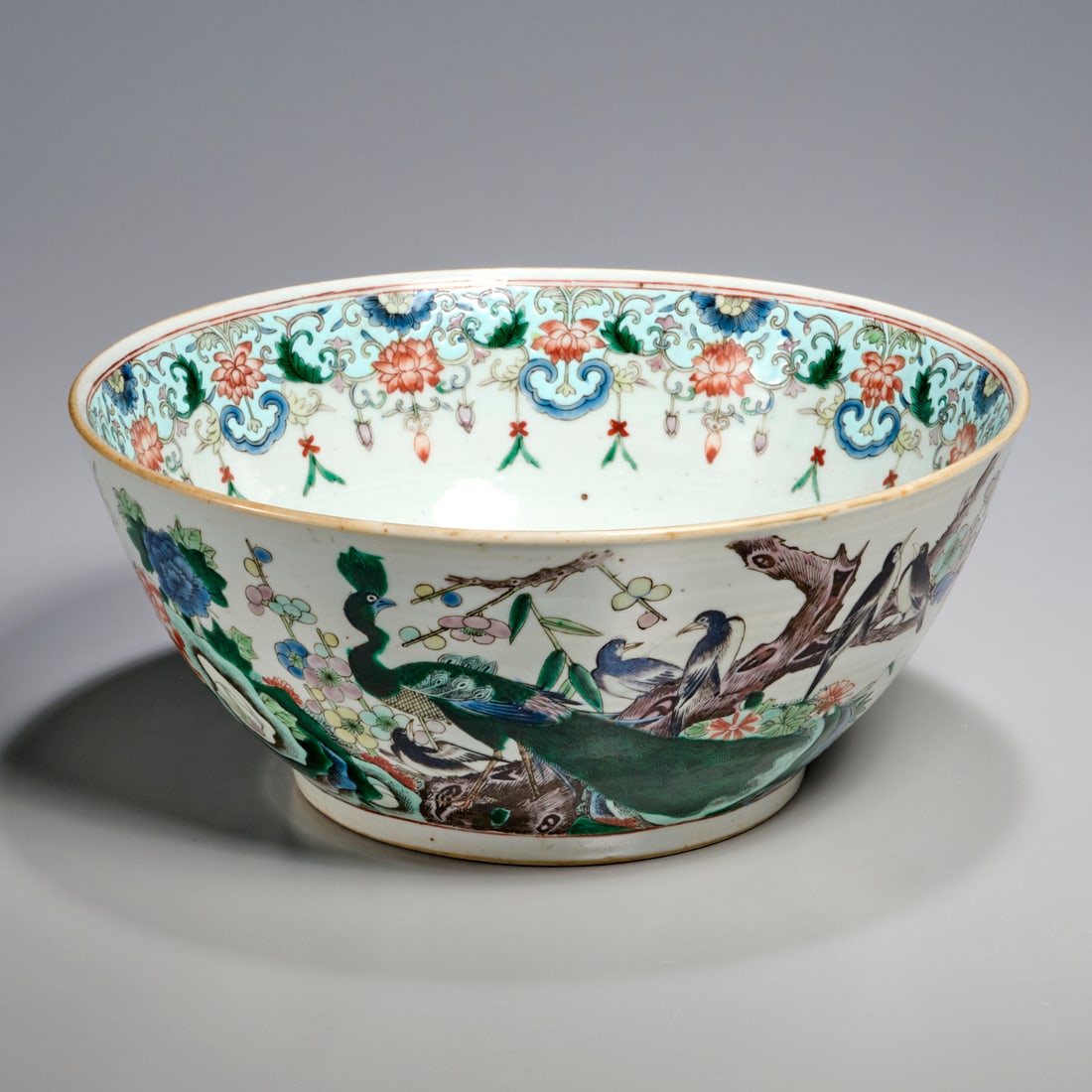 Large Chinese Export porcelain bowl (1 of 6)