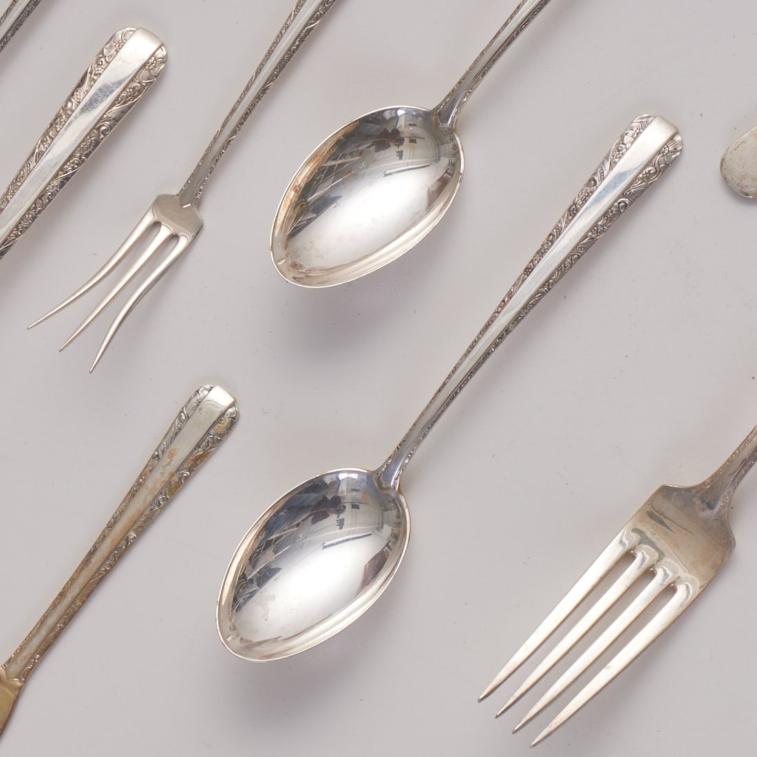 Towle "Candlelight" sterling silver flatware set - 8