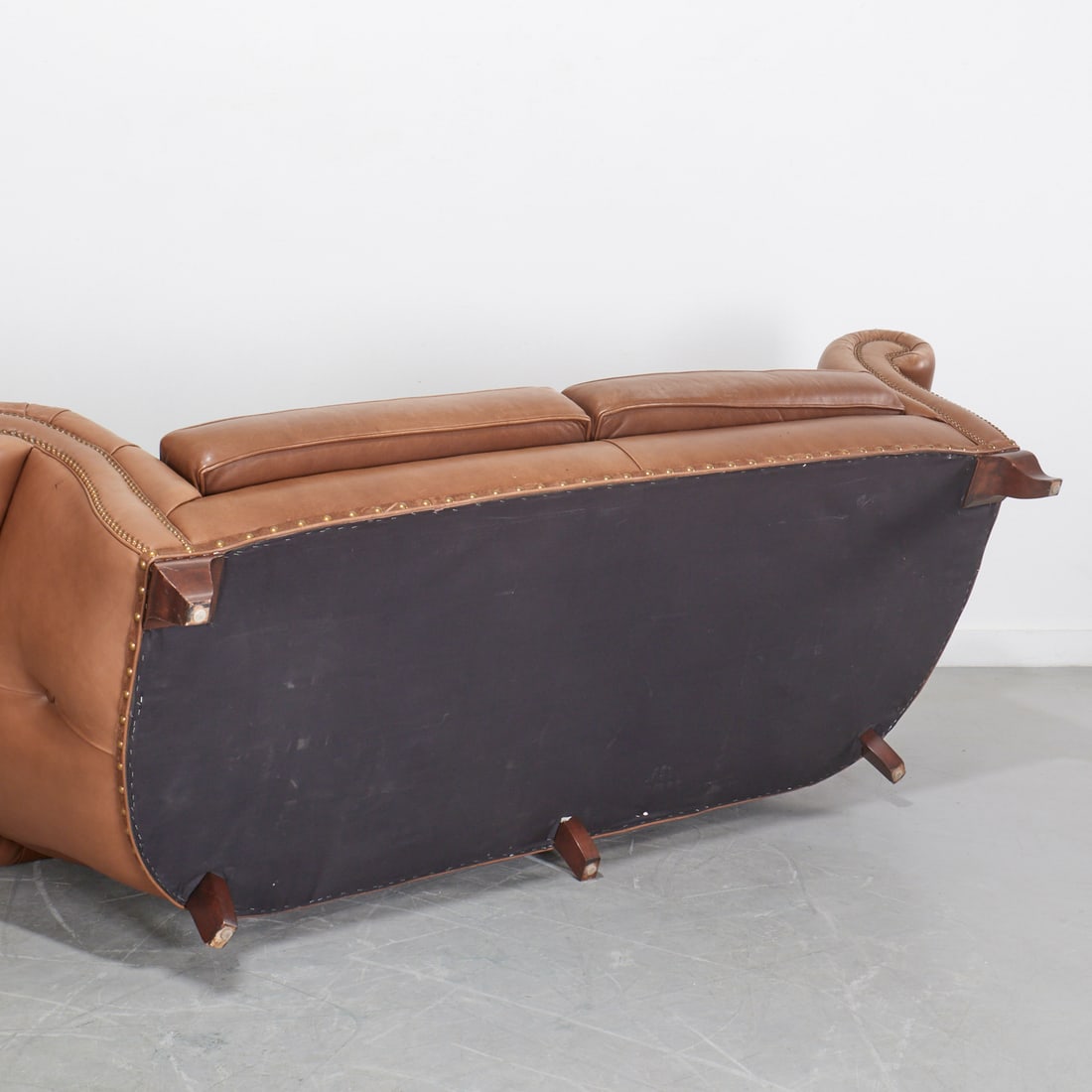 Hancock & Moore, button-tufted leather sofa - 8