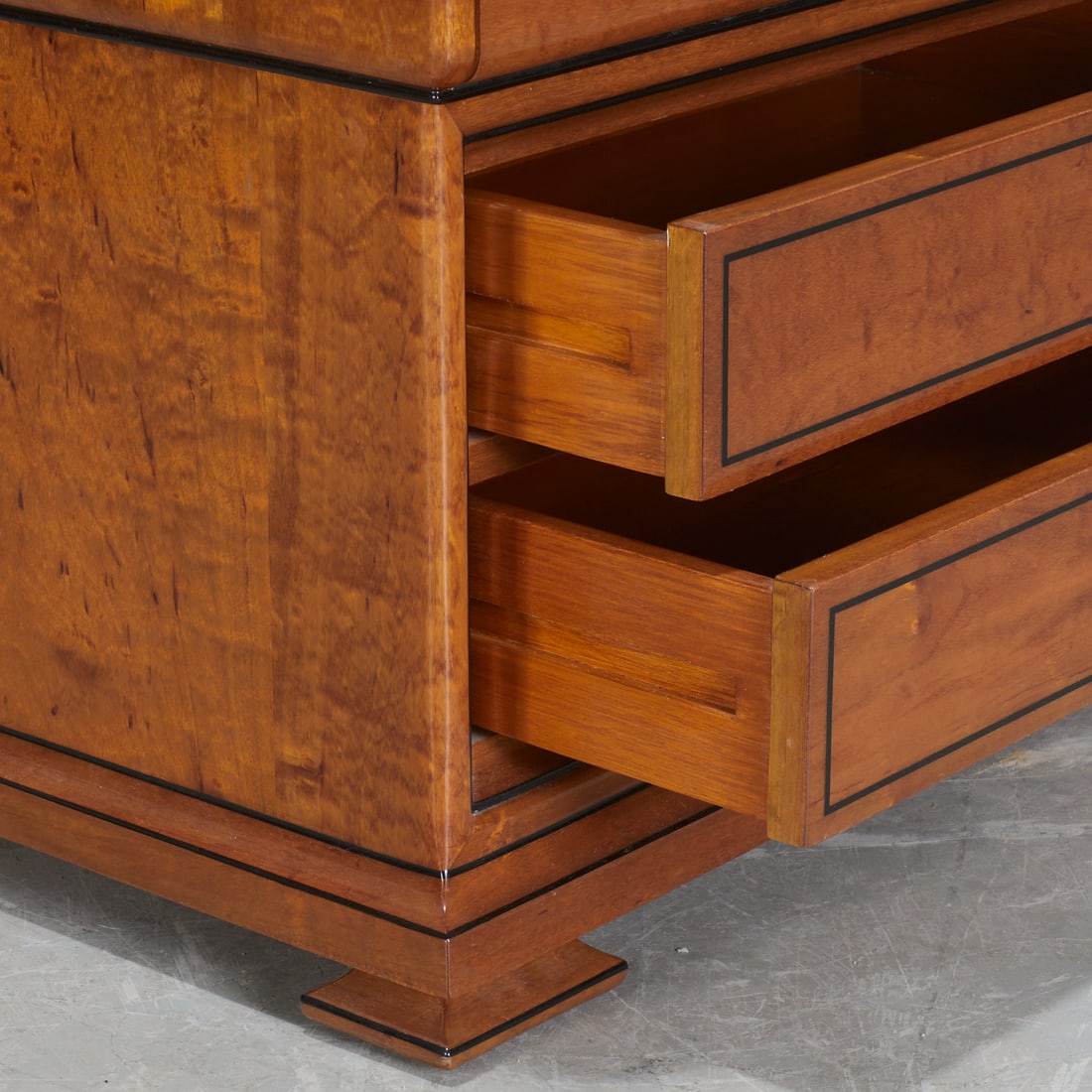 Enrique Garcel, small commode - 2