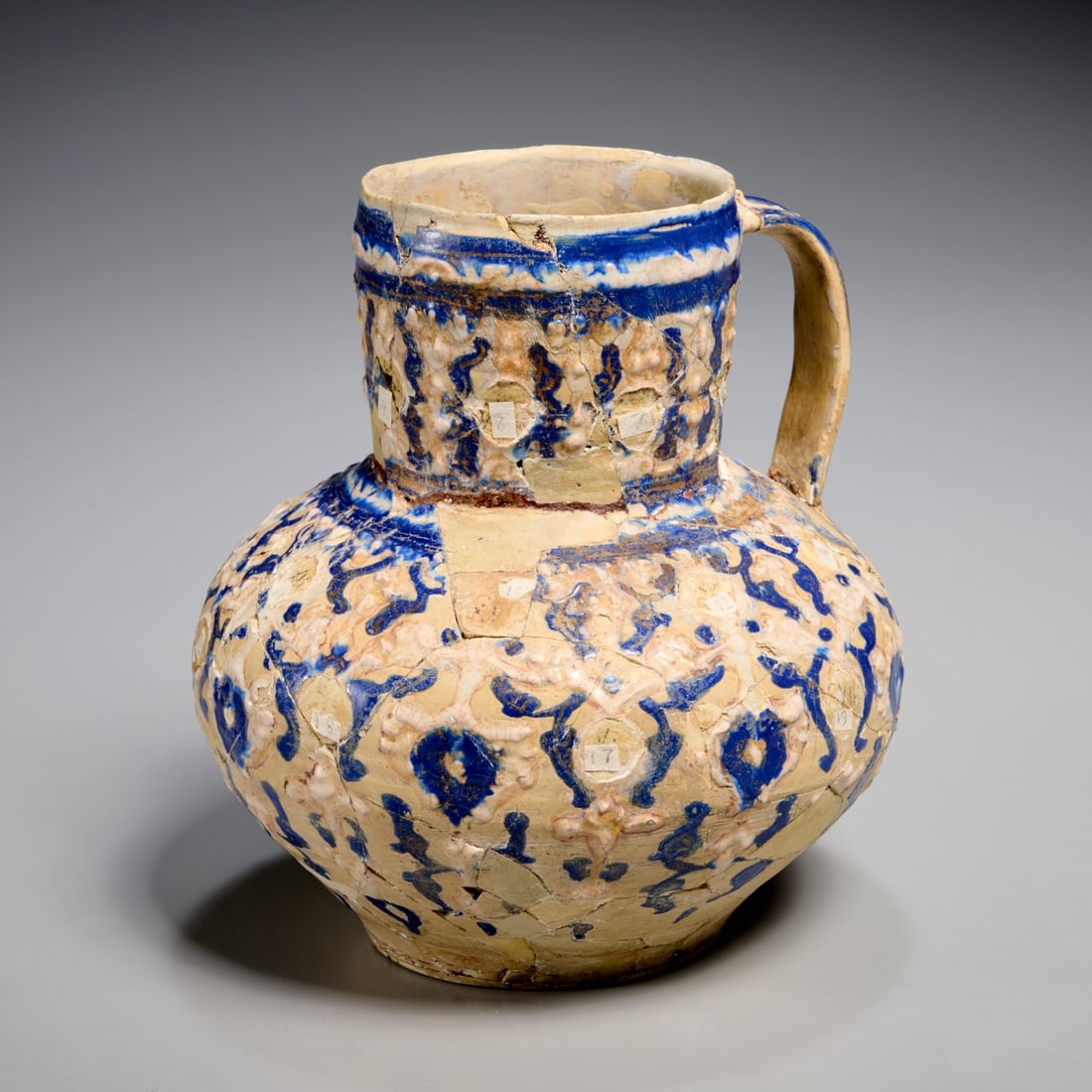 Mina'i pottery vessel, ex museum (1 of 7)