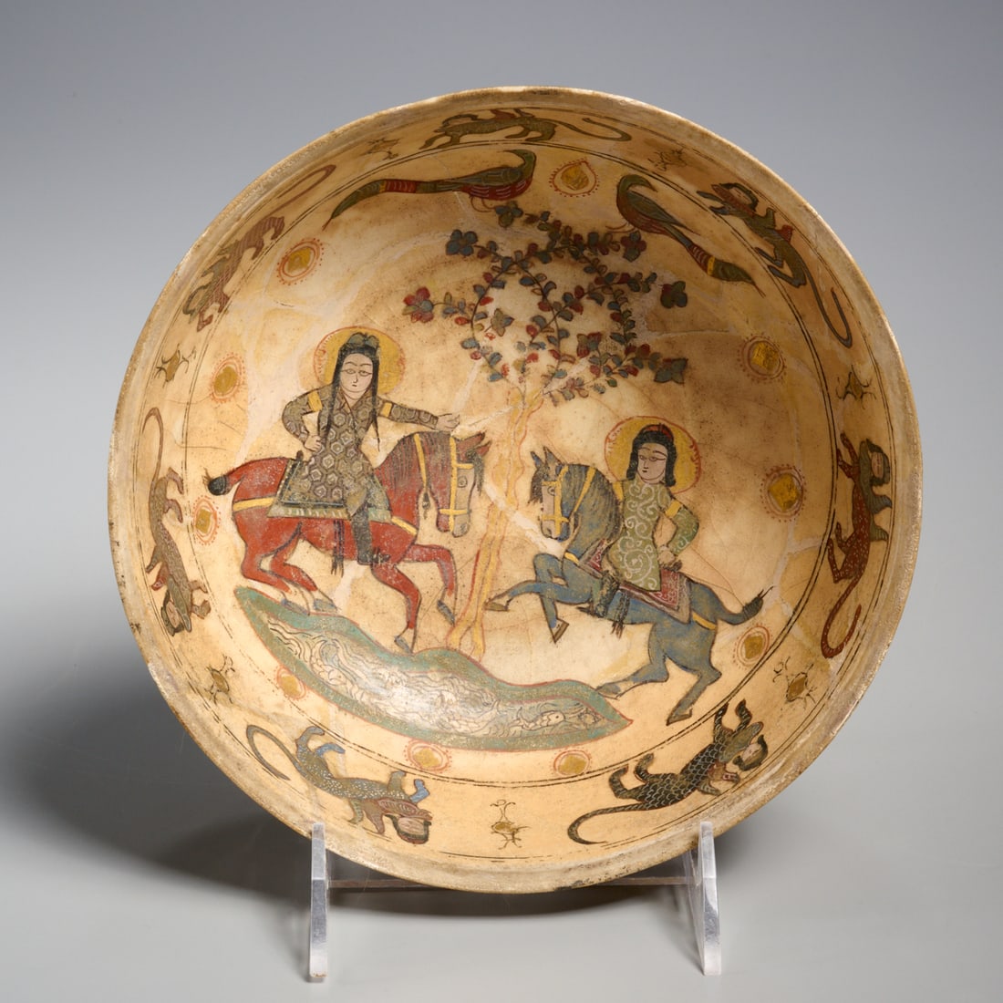 Mina'i pottery bowl, exhibited (1 of 7)