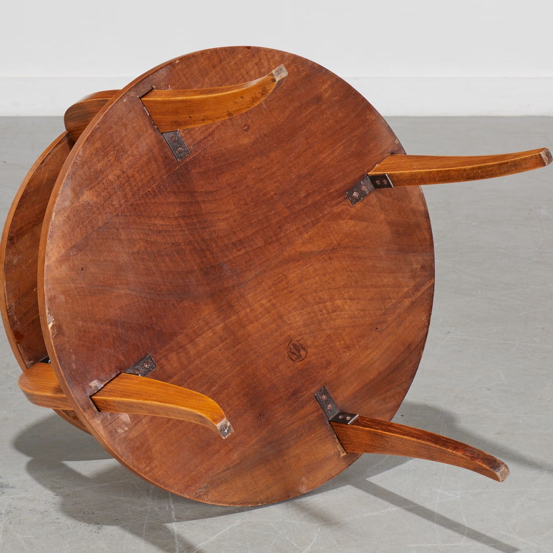 French Art Deco walnut side table - 7