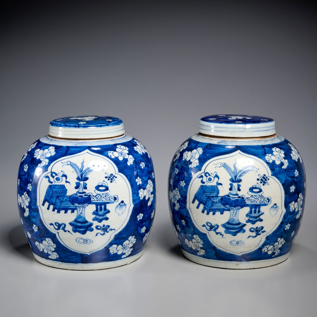 Pair Chinese Kangxi style porcelain ginger jars (1 of 4)