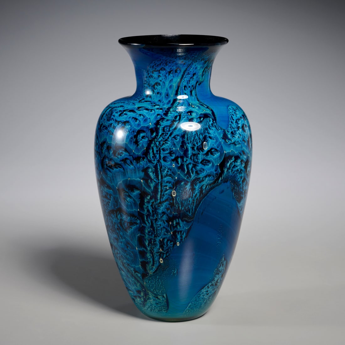 Josh Simpson, art glass vase (1 of 7)