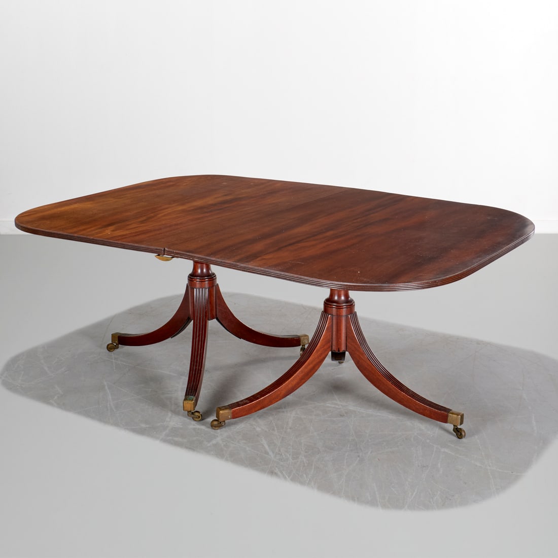 Regency mahogany double pedestal dining table (1 of 7)
