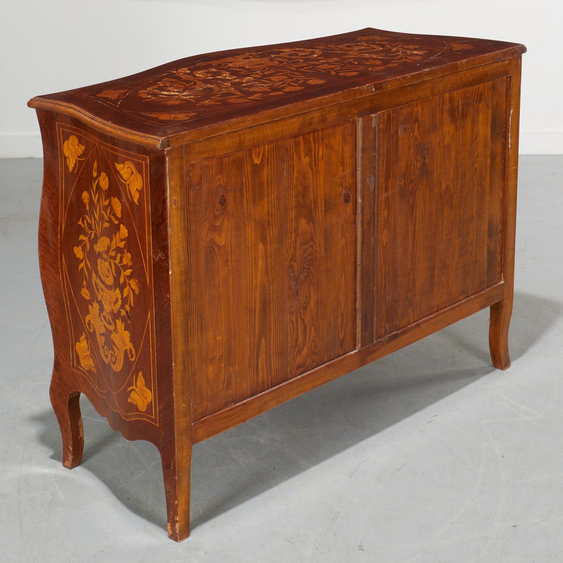Continental Rococo marquetry commode - 6
