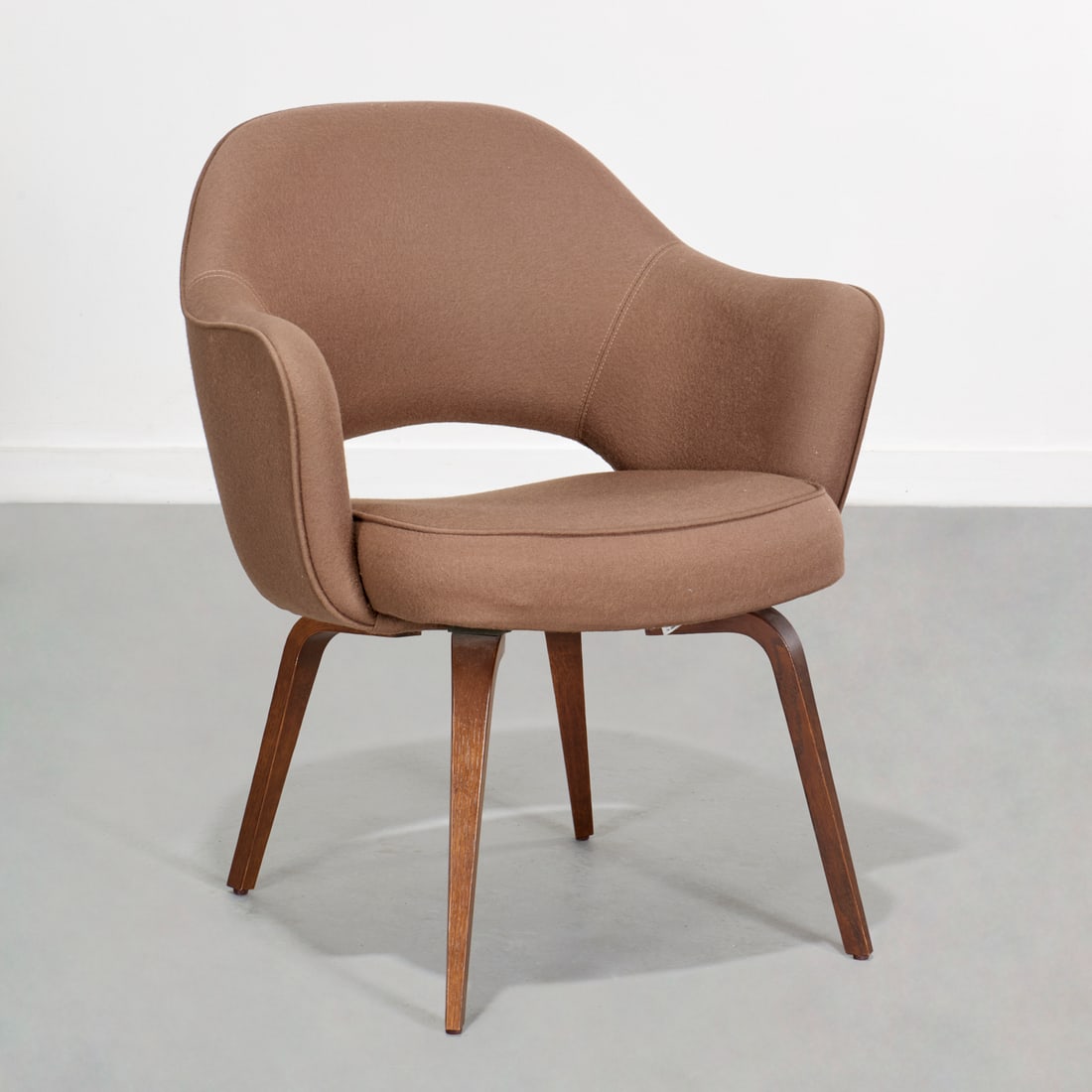 Eero Saarinen for Knoll, executive armchair (1 of 7)