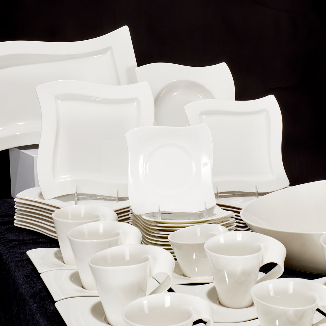 Villeroy & Boch, "New Wave" dinnerware set (1 of 6)
