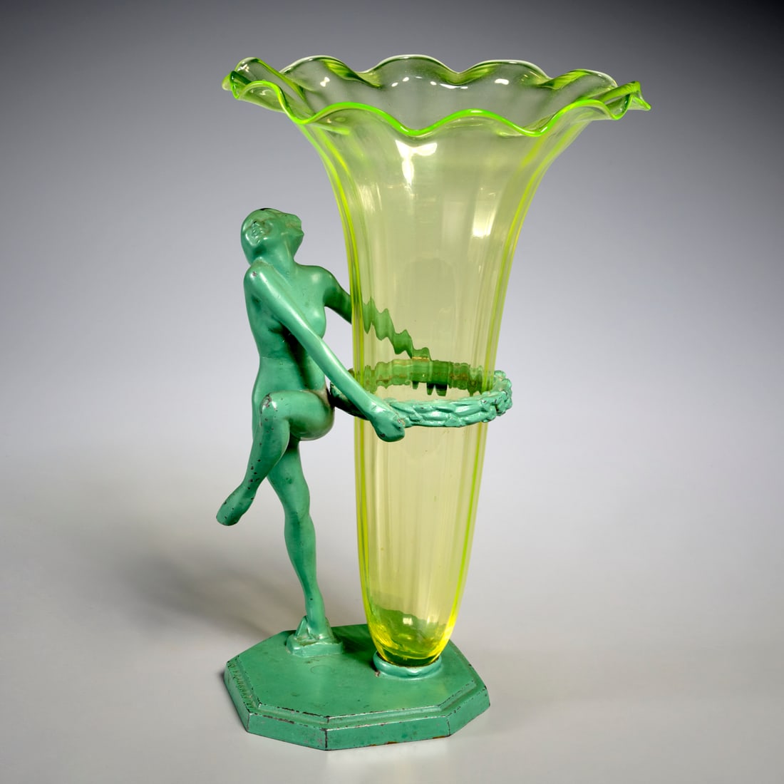 Frankart, Art Deco figural vase (1 of 6)