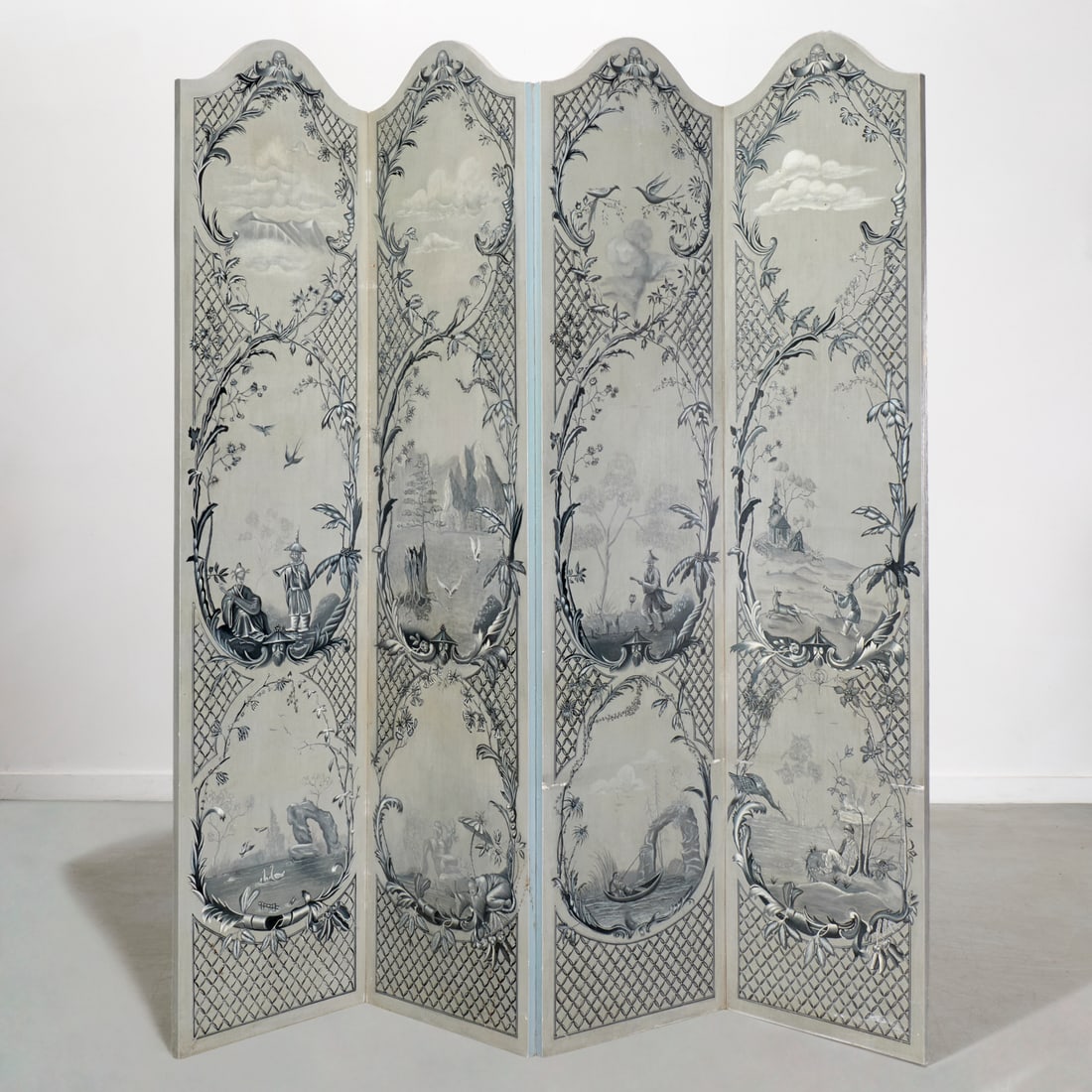 Maitland Smith, Chinoiserie painted floor screen (1 of 7)